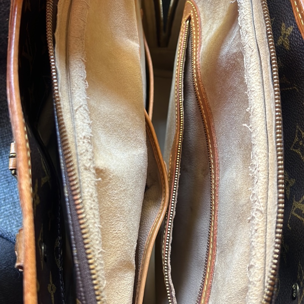 AUTHENTIC Louis Vuitton Rivoli briefcase Monogram, lock keys, luggage tag - Picture 14 of 17